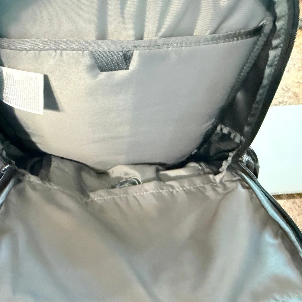 The North Face Jester Backpack Black FlexVent Laptop Bag
